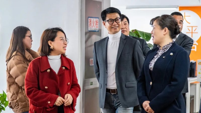 上海品牌策划公司案例：揭秘品牌崛起背后的策略